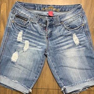 Almost Famous shorts